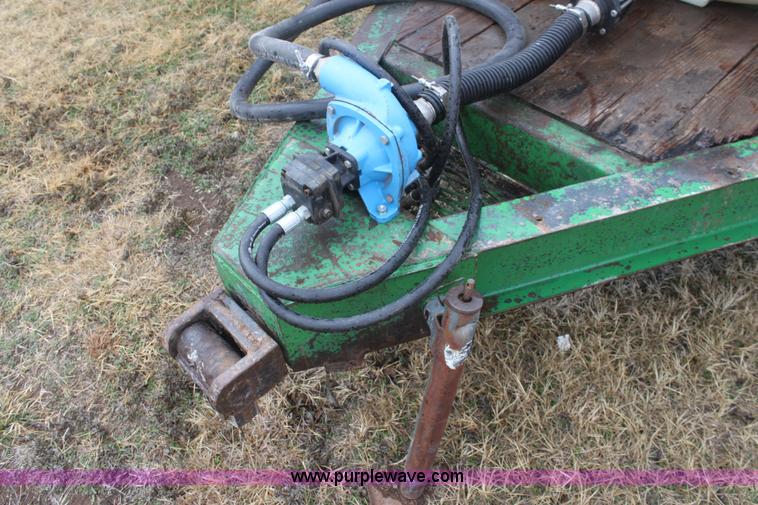 image for item E8409 Nurse tank trailer