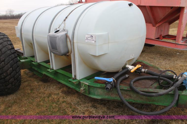 image for item E8409 Nurse tank trailer