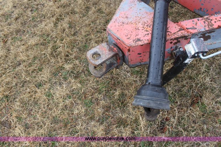 image for item E8410 UFT 500SA grain cart