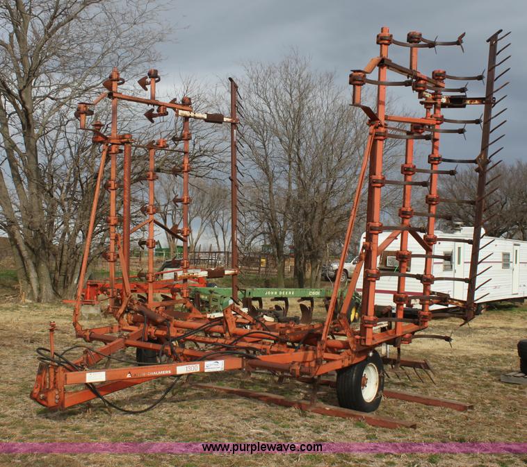 image for item E8412 Allis Chalmers 1300 32' folding field cultivator