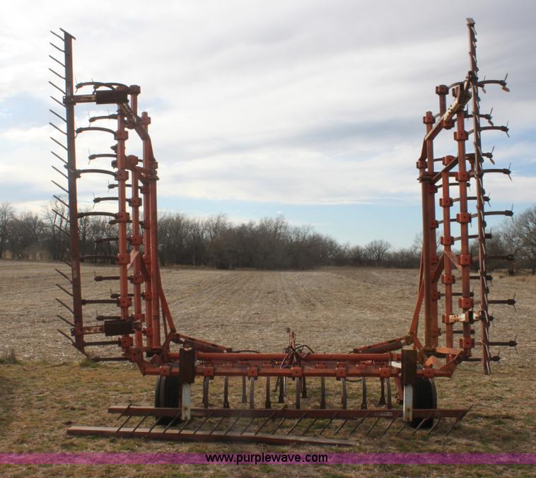 image for item E8412 Allis Chalmers 1300 32' folding field cultivator