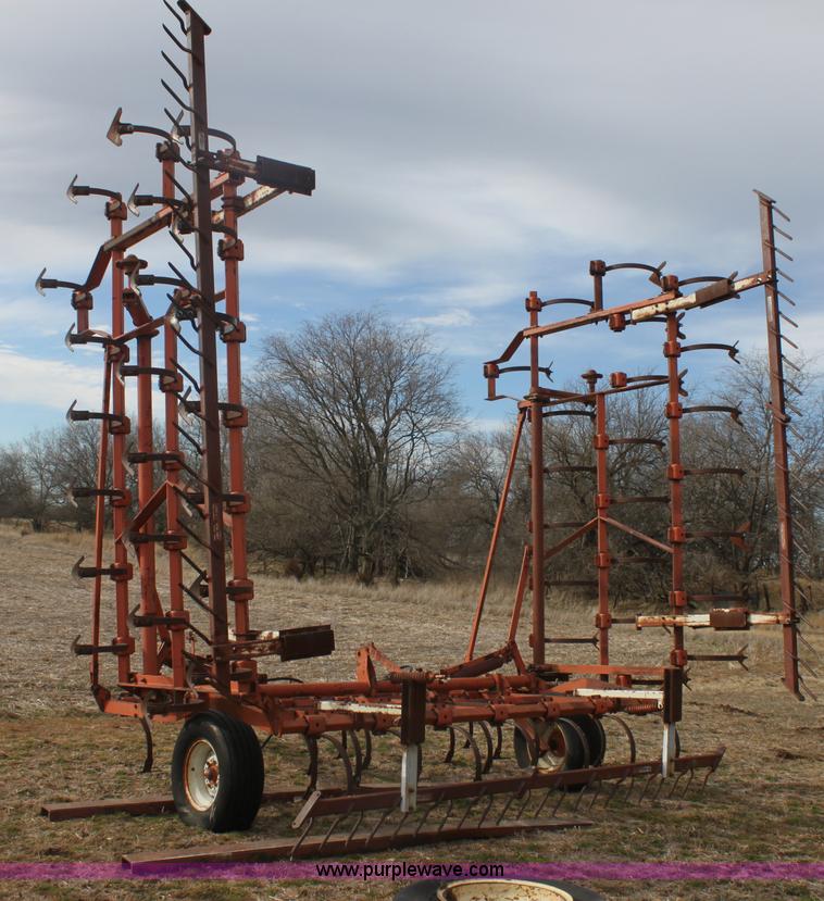 image for item E8412 Allis Chalmers 1300 32' folding field cultivator