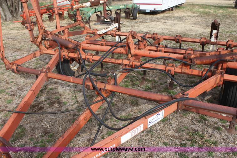 image for item E8412 Allis Chalmers 1300 32' folding field cultivator