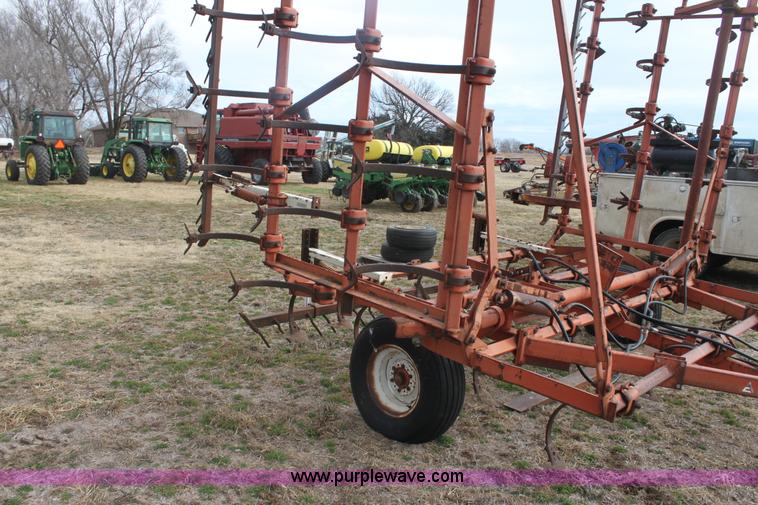 image for item E8412 Allis Chalmers 1300 32' folding field cultivator