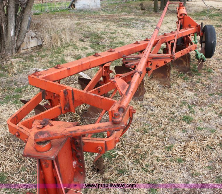 image for item E8414 Allis Chalmers five bottom plow