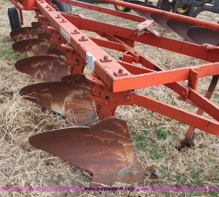 image for item E8414 Allis Chalmers five bottom plow