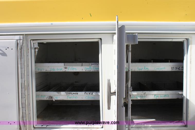 image for item E8415 1996 International 4700 Crew Cab service truck