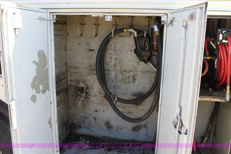 image for item E8415 1996 International 4700 Crew Cab service truck