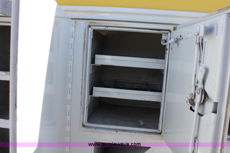 image for item E8415 1996 International 4700 Crew Cab service truck