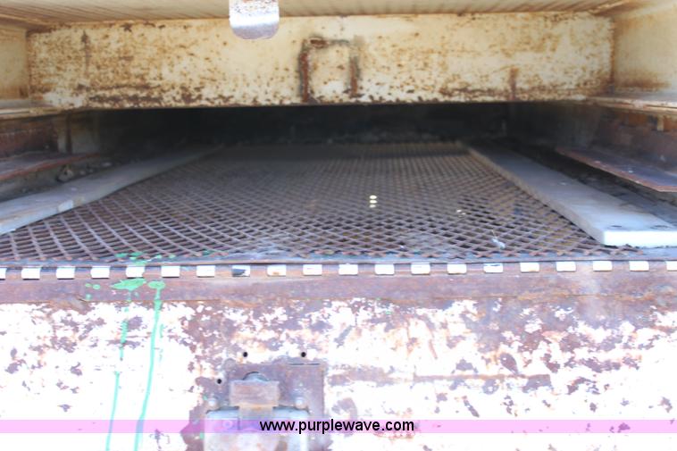 image for item E8415 1996 International 4700 Crew Cab service truck