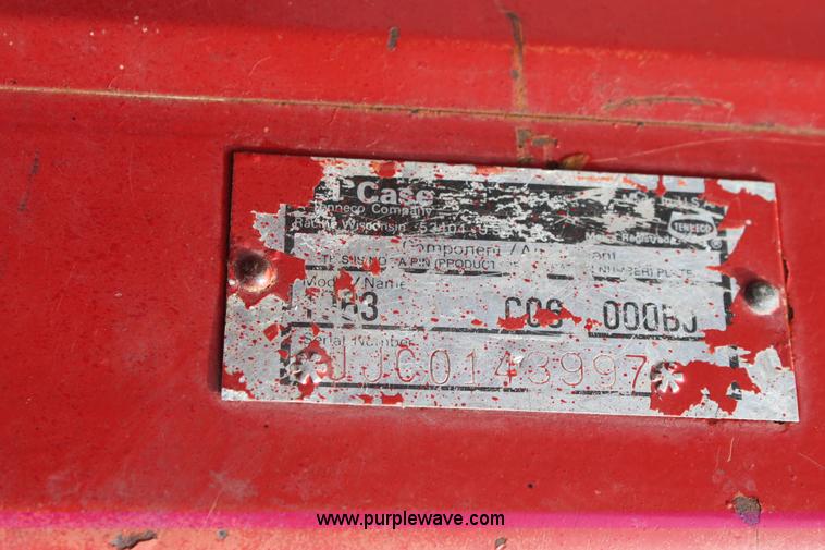 image for item E8418 Case 1063 corn head