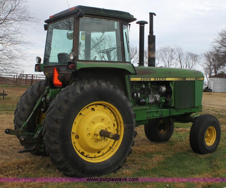 image for item E8419 1979 John Deere 4640 tractor