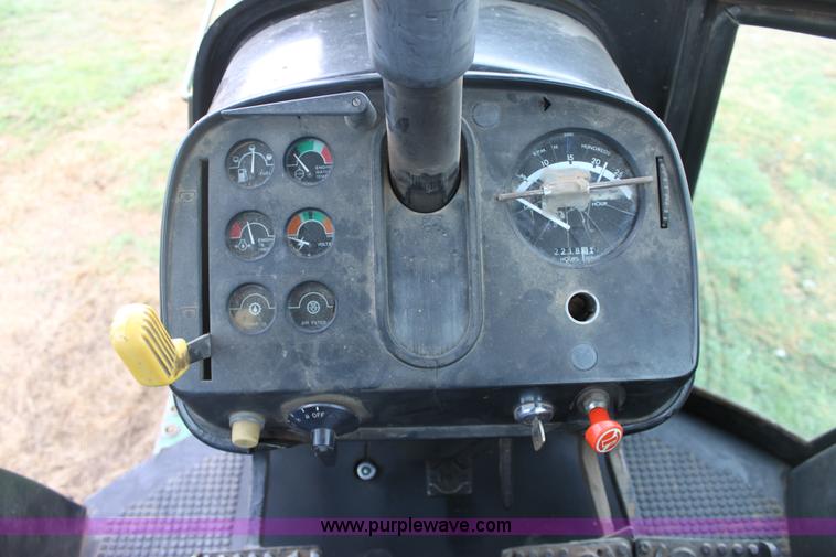 image for item E8419 1979 John Deere 4640 tractor