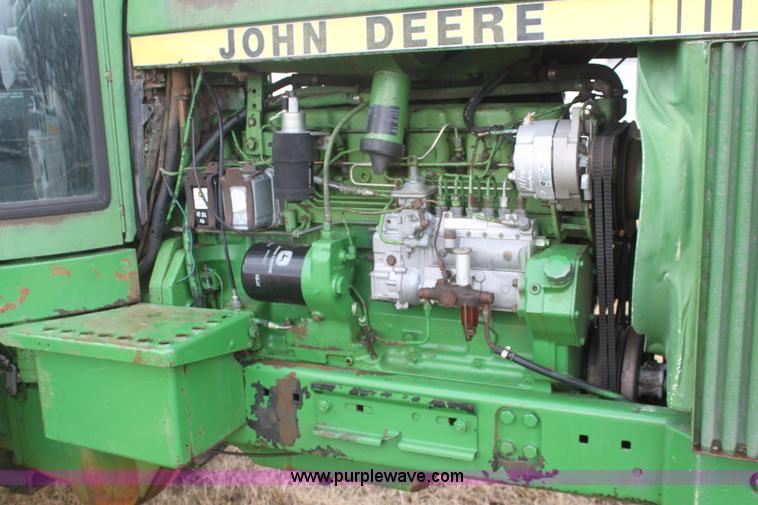 image for item E8419 1979 John Deere 4640 tractor