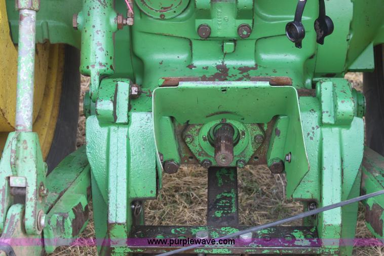 image for item E8419 1979 John Deere 4640 tractor