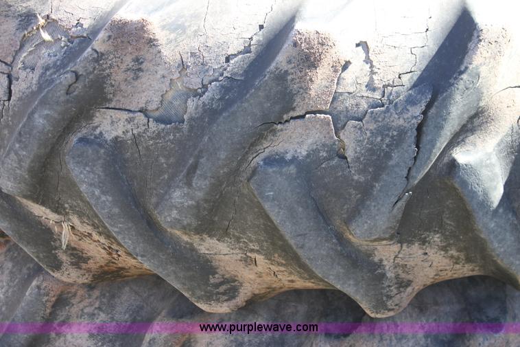 image for item E8419 1979 John Deere 4640 tractor