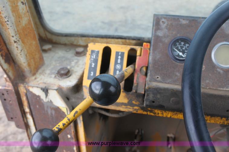 image for item E8420 1980 International 515 wheel loader