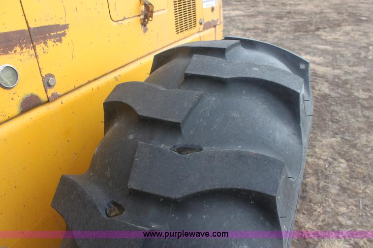 image for item E8420 1980 International 515 wheel loader
