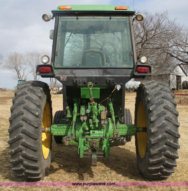 image for item E8421 1979 John Deere 4440 tractor