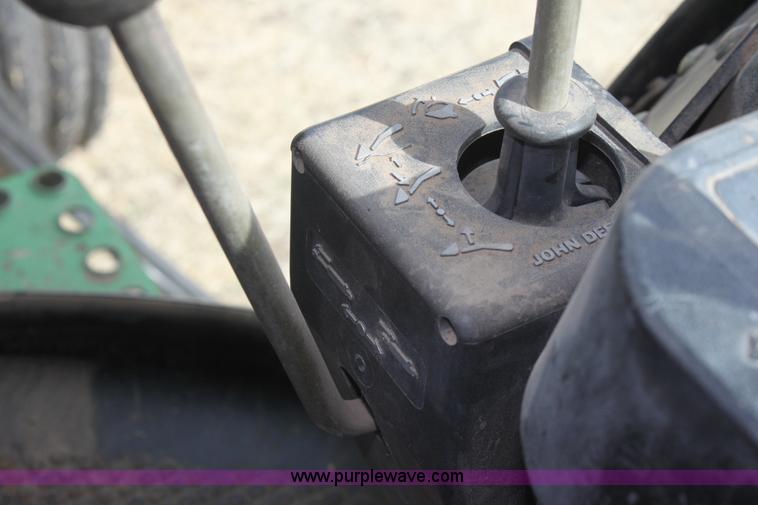 image for item E8421 1979 John Deere 4440 tractor