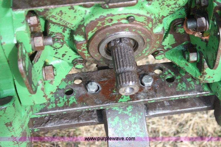 image for item E8421 1979 John Deere 4440 tractor