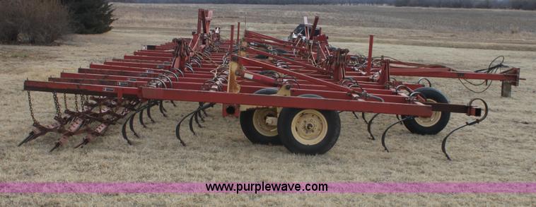 image for item E8422 Krause 566 60' field cultivator