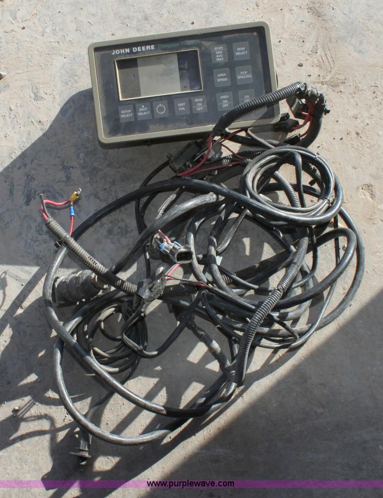 image for item E8423 1999 John Deere 1760 Conservation 12 row flex planter