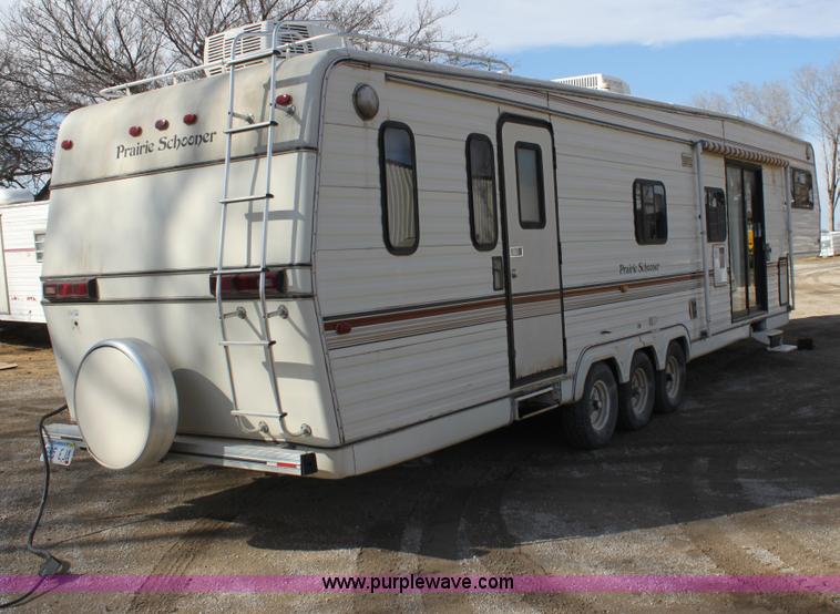 image for item E8429 1985 Prairie Schooner camper