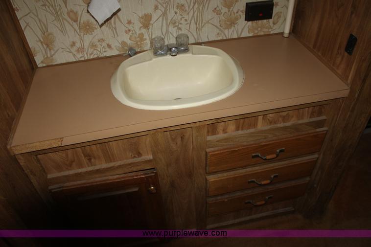 image for item E8429 1985 Prairie Schooner camper