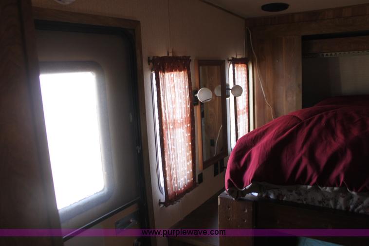 image for item E8429 1985 Prairie Schooner camper