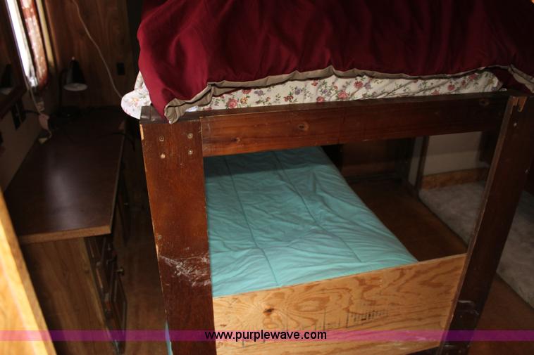 image for item E8429 1985 Prairie Schooner camper