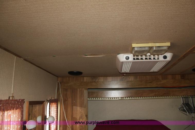 image for item E8429 1985 Prairie Schooner camper