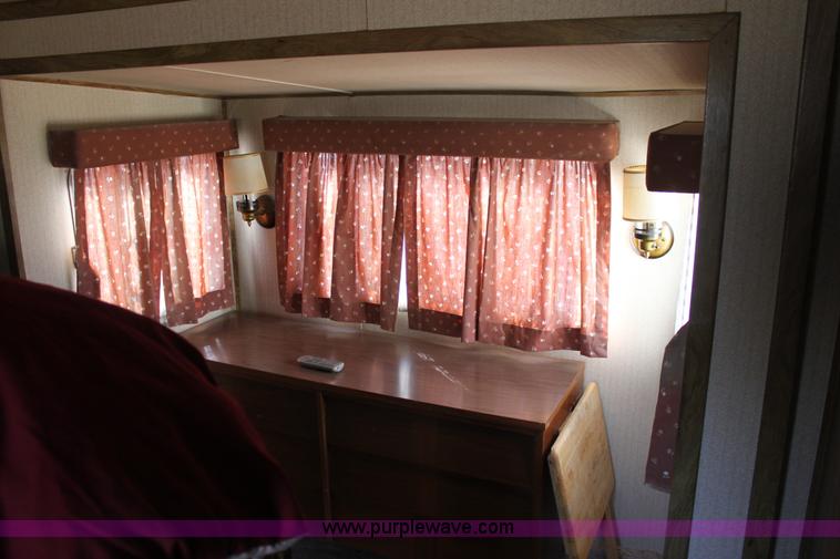 image for item E8429 1985 Prairie Schooner camper