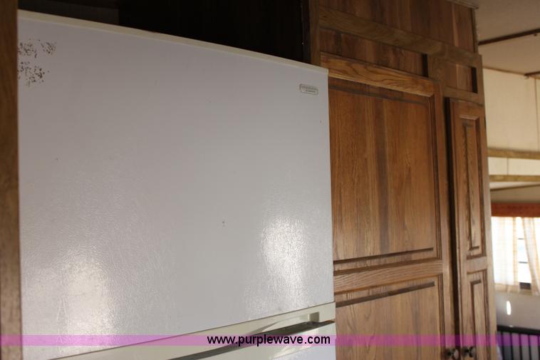 image for item E8429 1985 Prairie Schooner camper