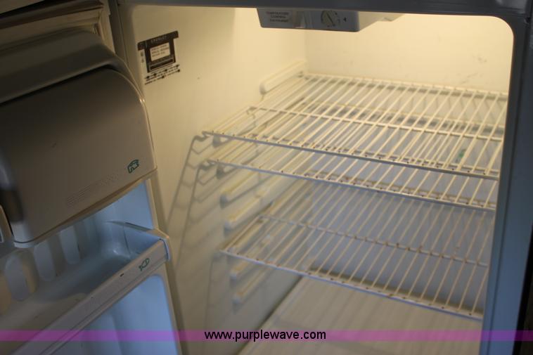 image for item E8429 1985 Prairie Schooner camper