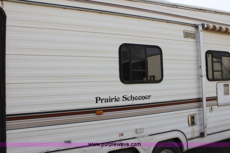 image for item E8429 1985 Prairie Schooner camper