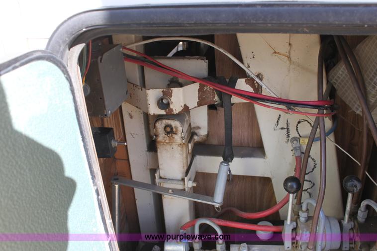 image for item E8429 1985 Prairie Schooner camper