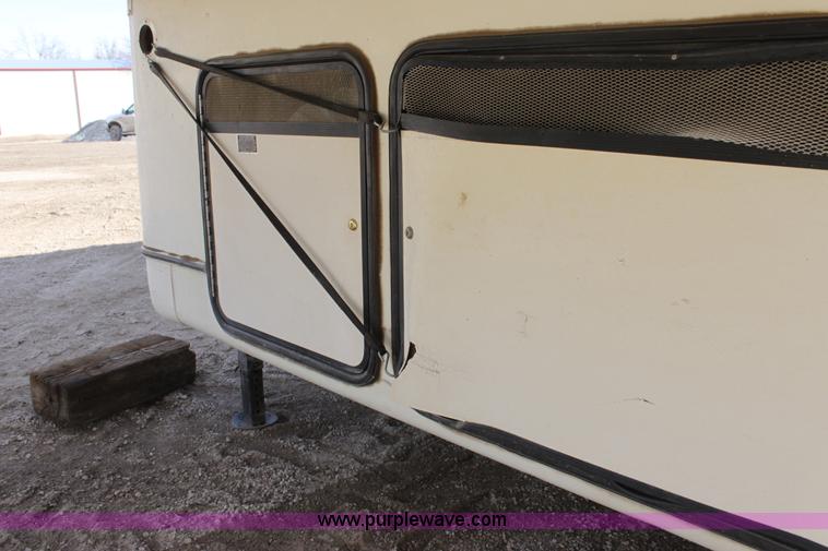 image for item E8429 1985 Prairie Schooner camper