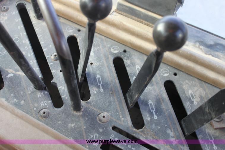 image for item E8434 Caterpillar Challenger 75 tractor