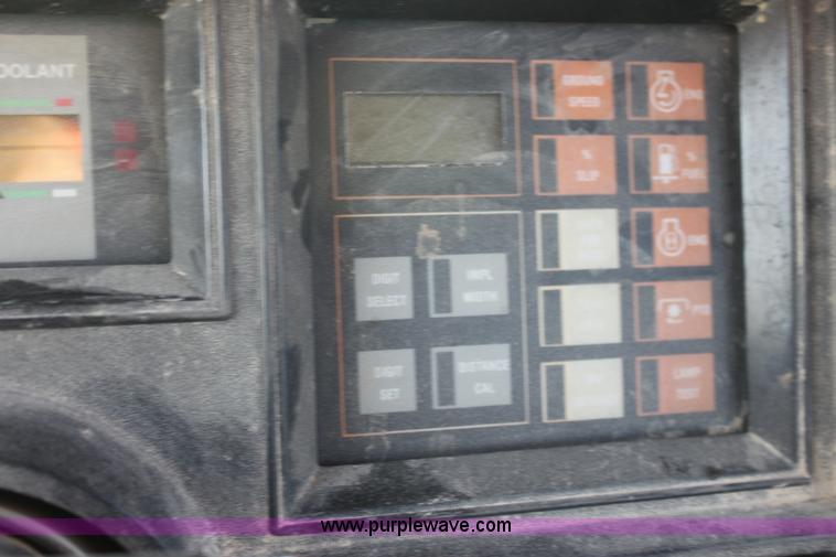 image for item E8434 Caterpillar Challenger 75 tractor