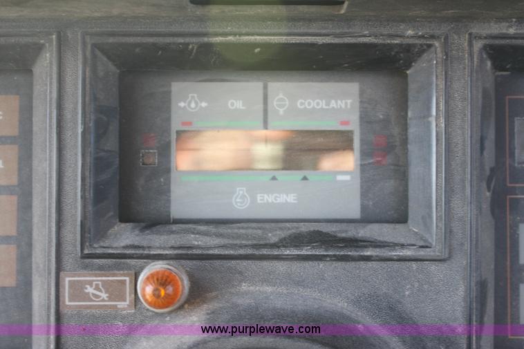 image for item E8434 Caterpillar Challenger 75 tractor