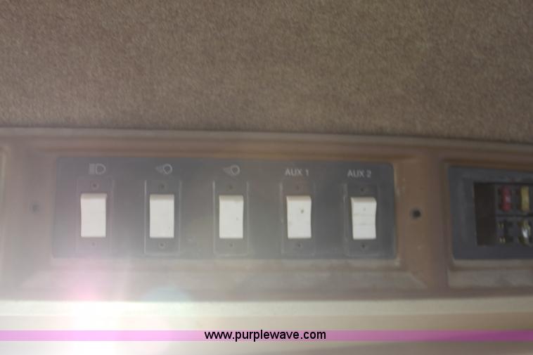 image for item E8434 Caterpillar Challenger 75 tractor