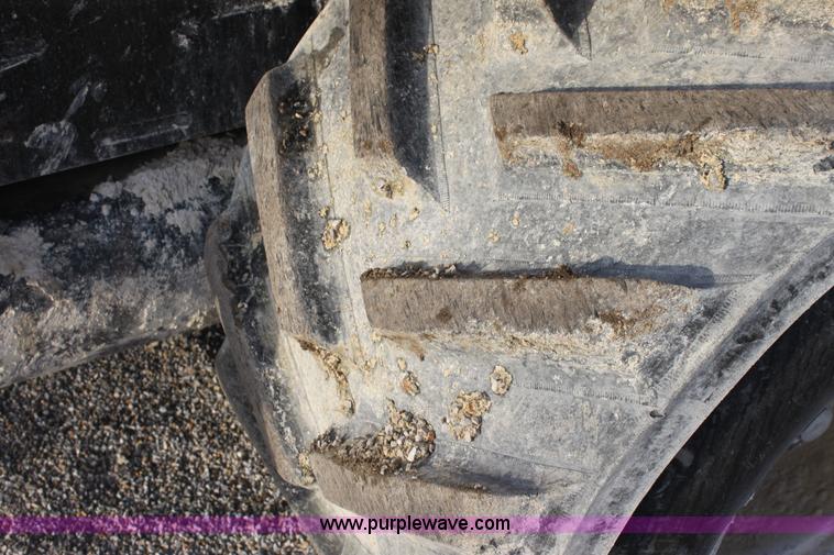 image for item E8434 Caterpillar Challenger 75 tractor