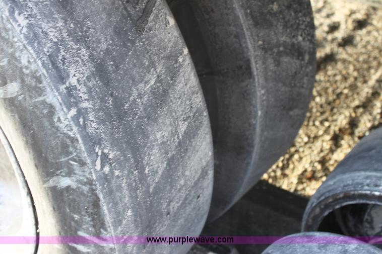 image for item E8434 Caterpillar Challenger 75 tractor