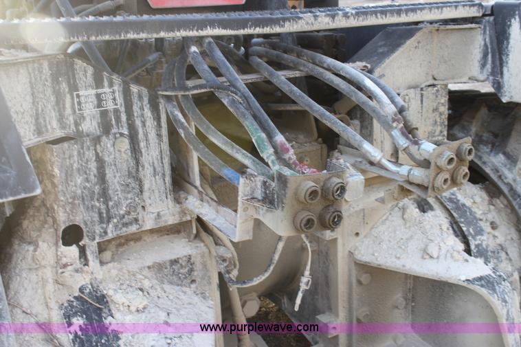 image for item E8434 Caterpillar Challenger 75 tractor