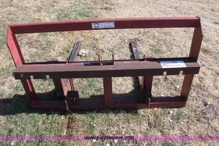 image for item E8435 Front loader forks