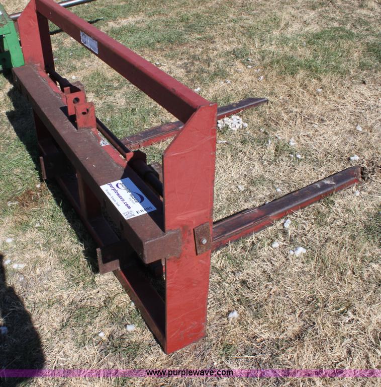 image for item E8435 Front loader forks