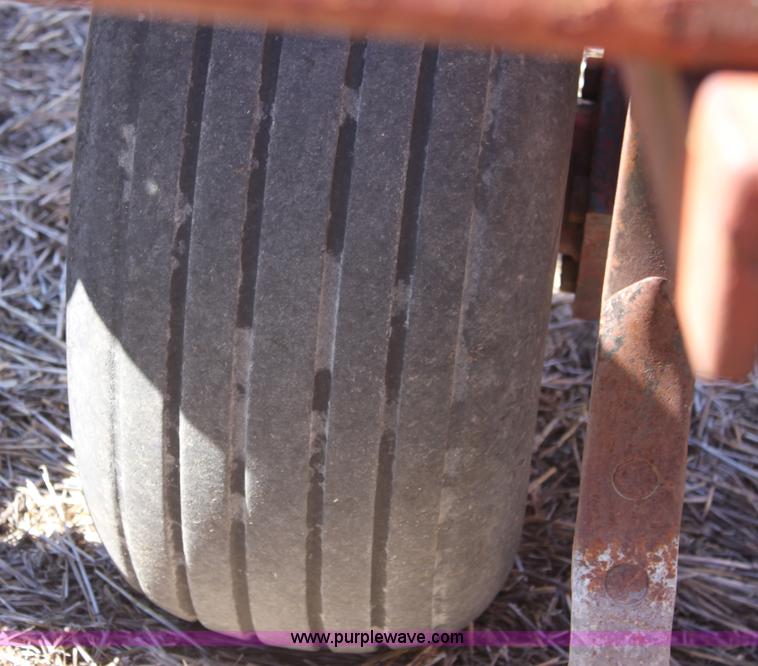 image for item E8437 Sunflower 30' folding chisel