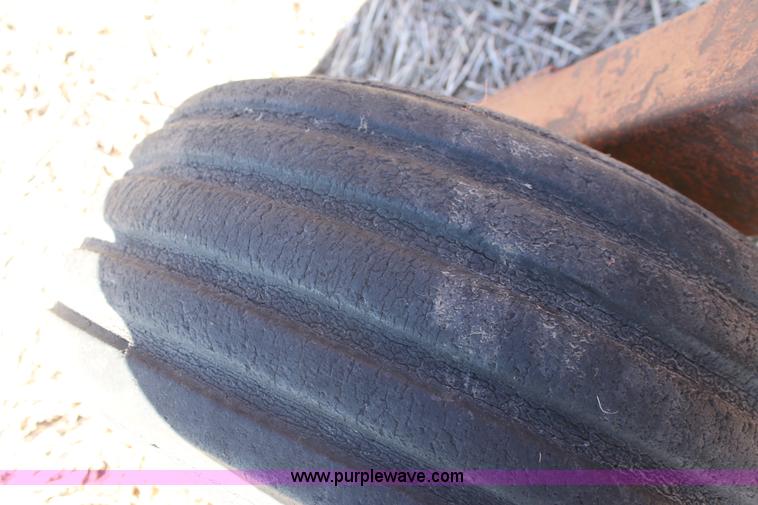 image for item E8437 Sunflower 30' folding chisel