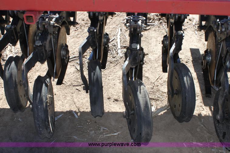 image for item E8438 2003 Sunflower 9432 30' folding drill